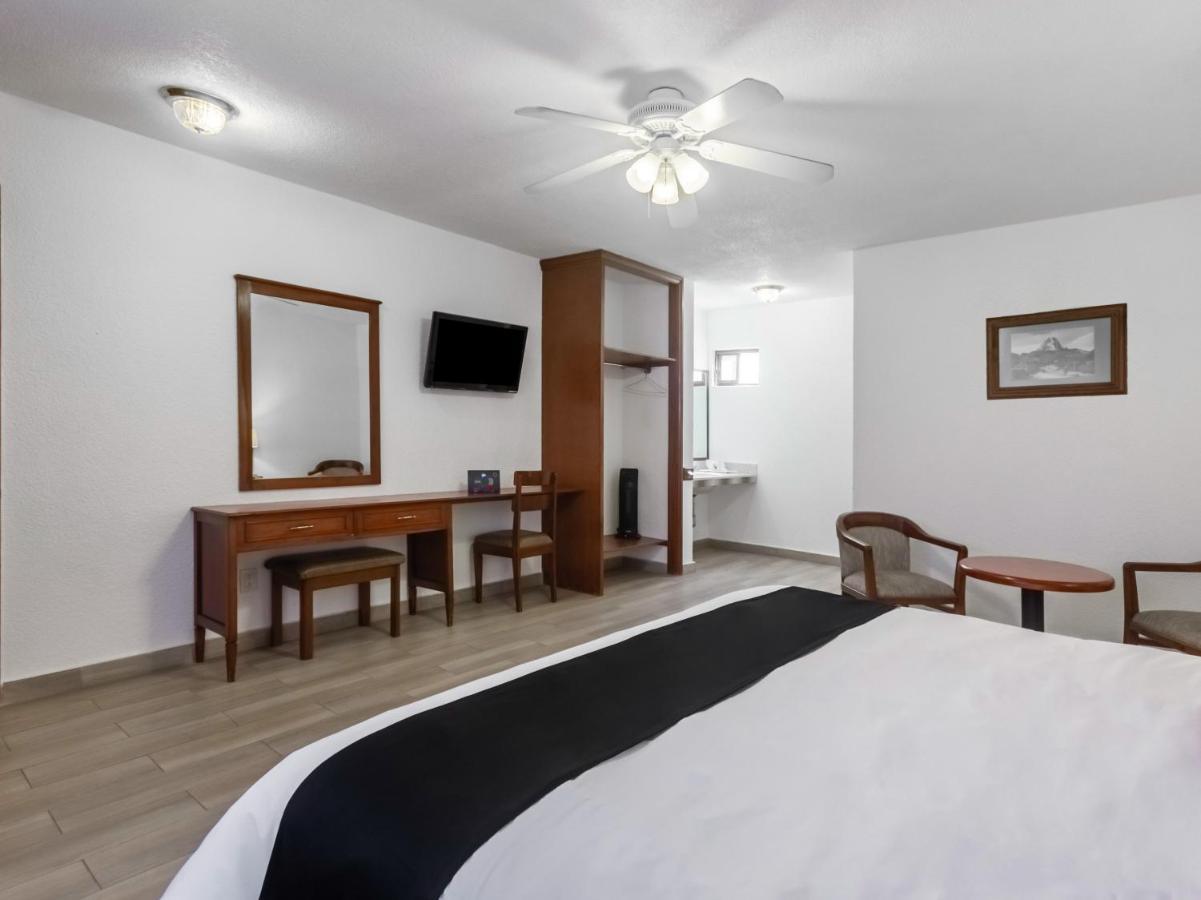 Capital O Mansion Los Arcos, 산루이스포토시주 외부 사진